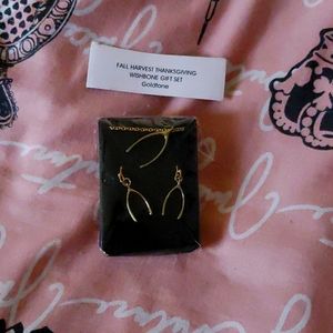 A beautiful set of rose gold